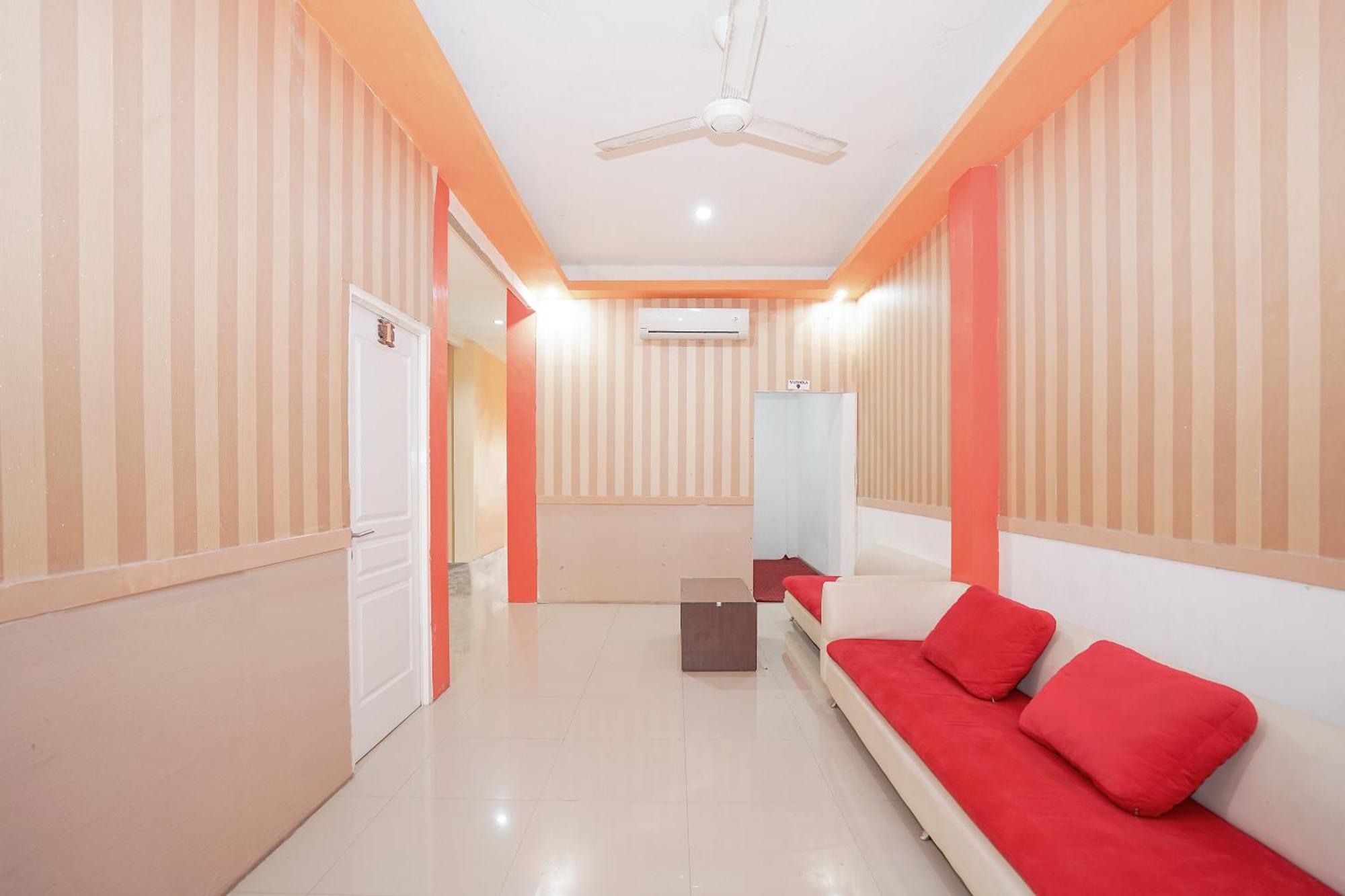 Hotel O Juanda Near Terminal International Juanda Brebek Экстерьер фото